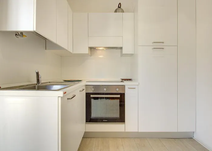 Sunlit-balcony Mestre