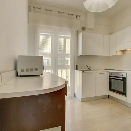 Sunlit-balcony Apartamento Mestre